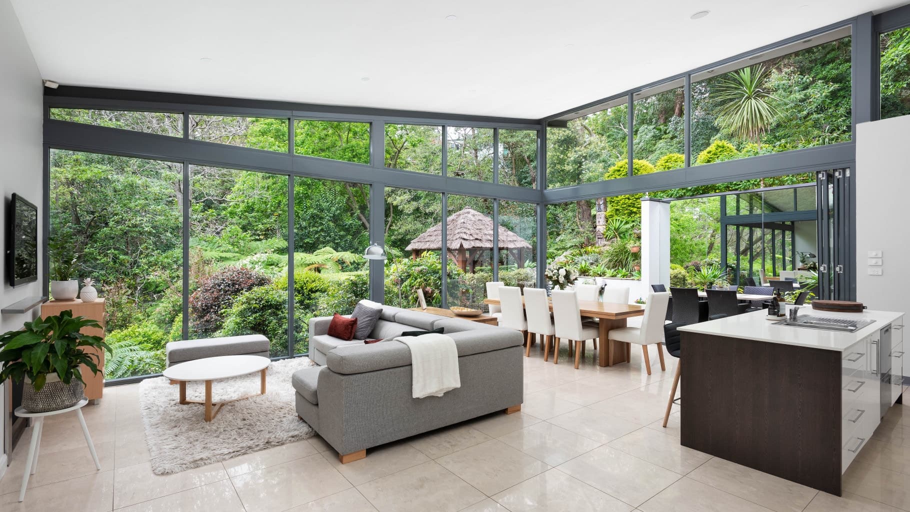 19 Tenth Avenue, Oyster Bay - Image 1