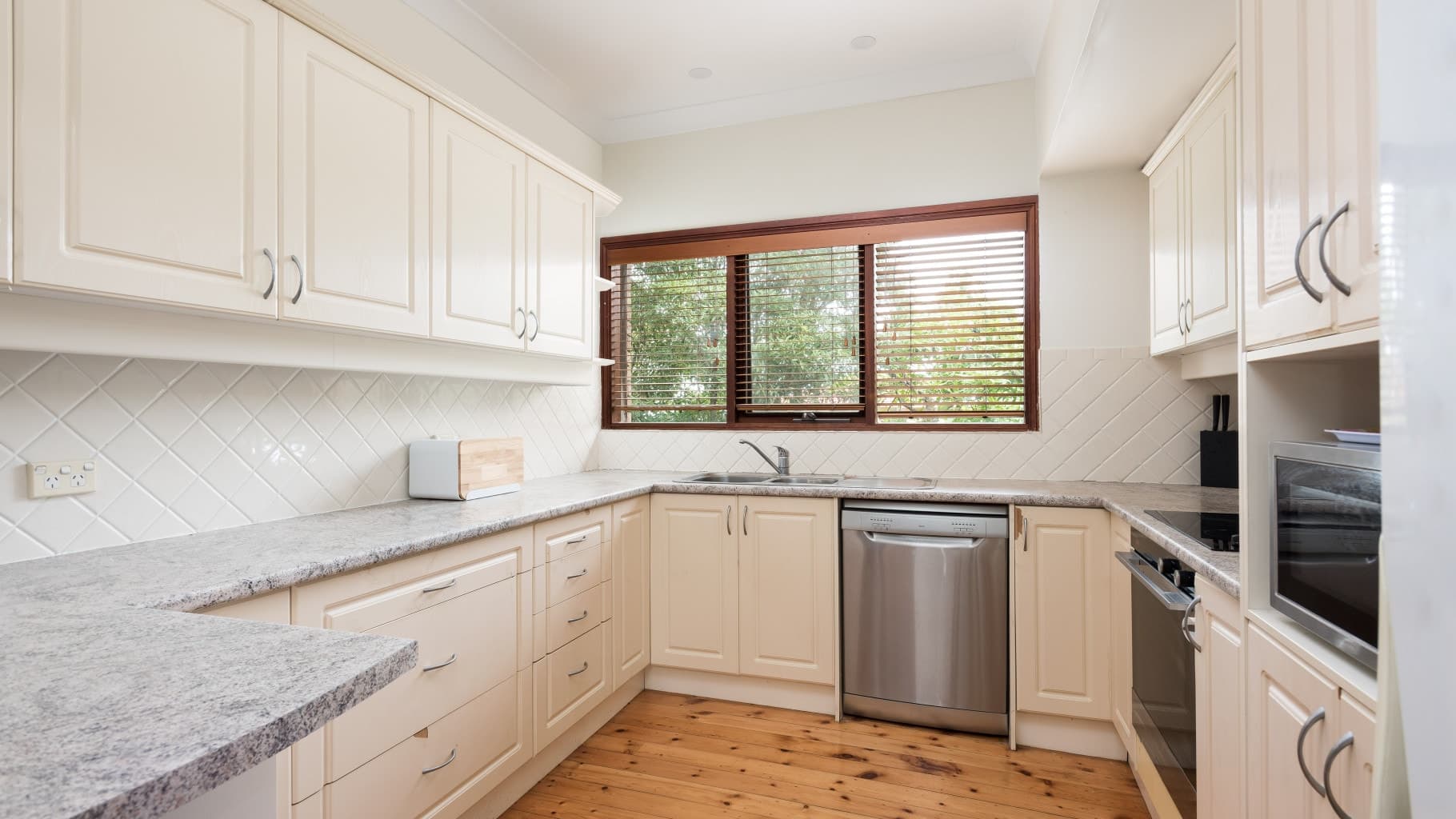 10 Caroline Street, Oyster Bay - Thumbnail 4