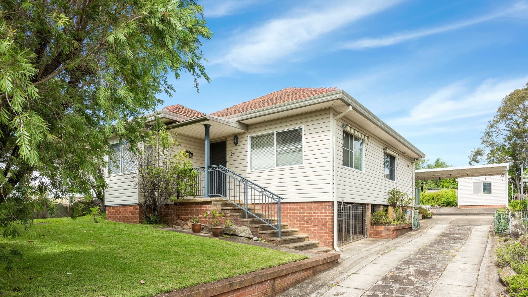 24 Third  Avenue, Gymea Bay - Image 1
