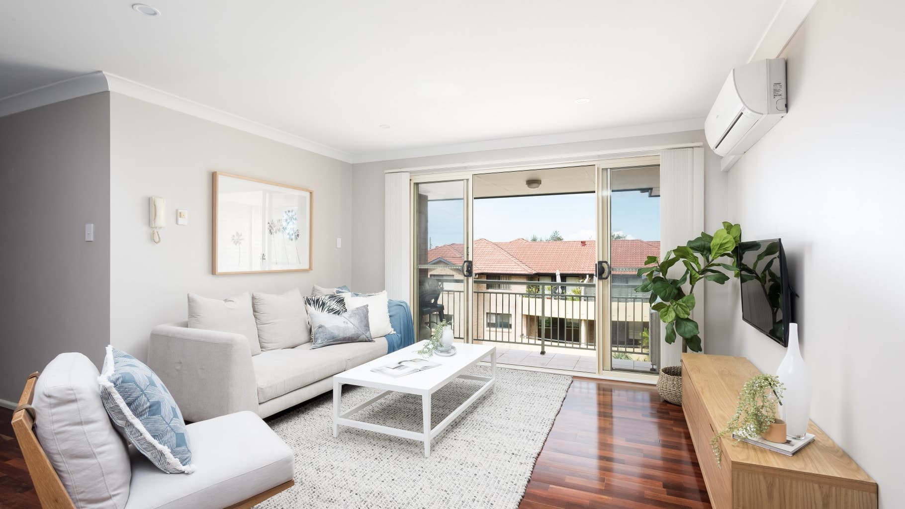 23/10, Engadine - Image 1