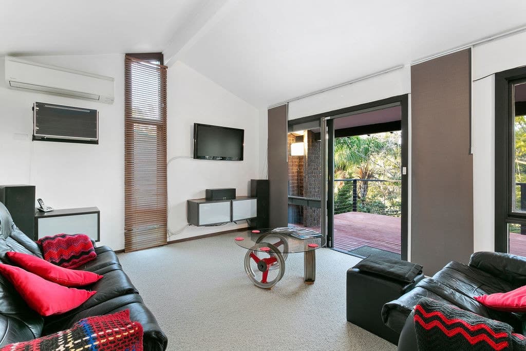 95 Washington Drive, Bonnet Bay - Thumbnail 2