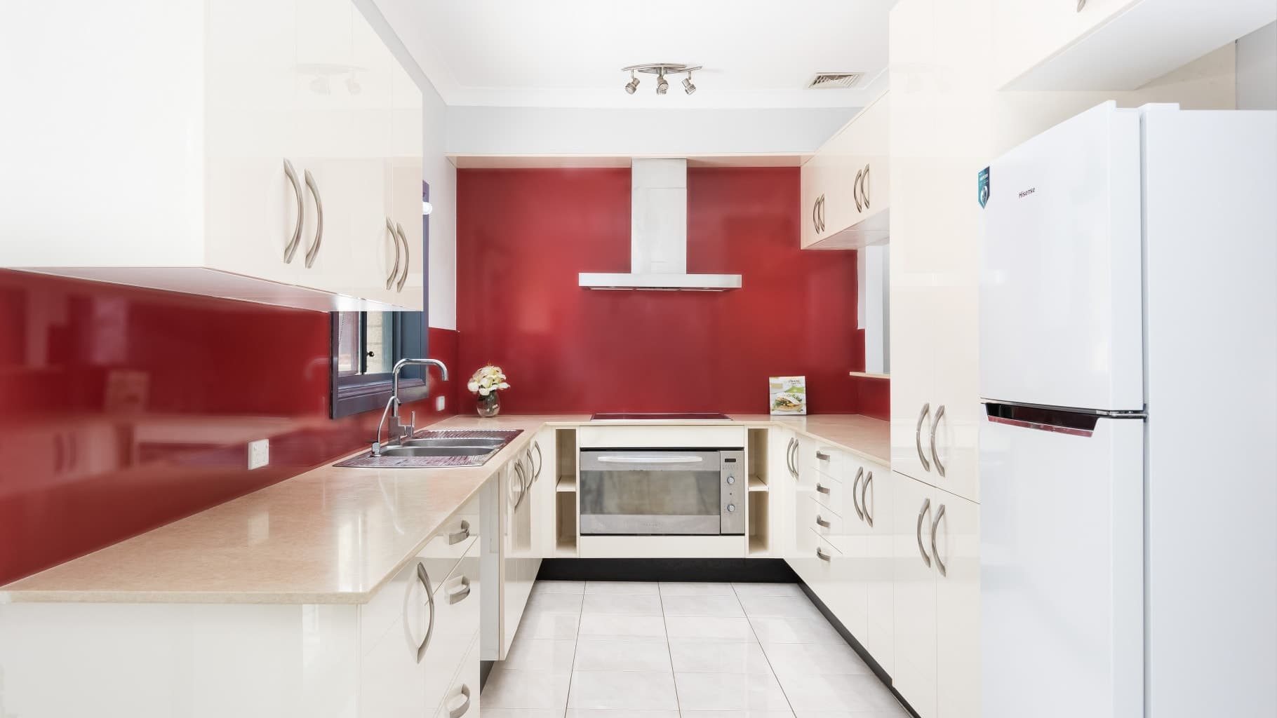216 Oyster Bay Road, Jannali - Thumbnail 2