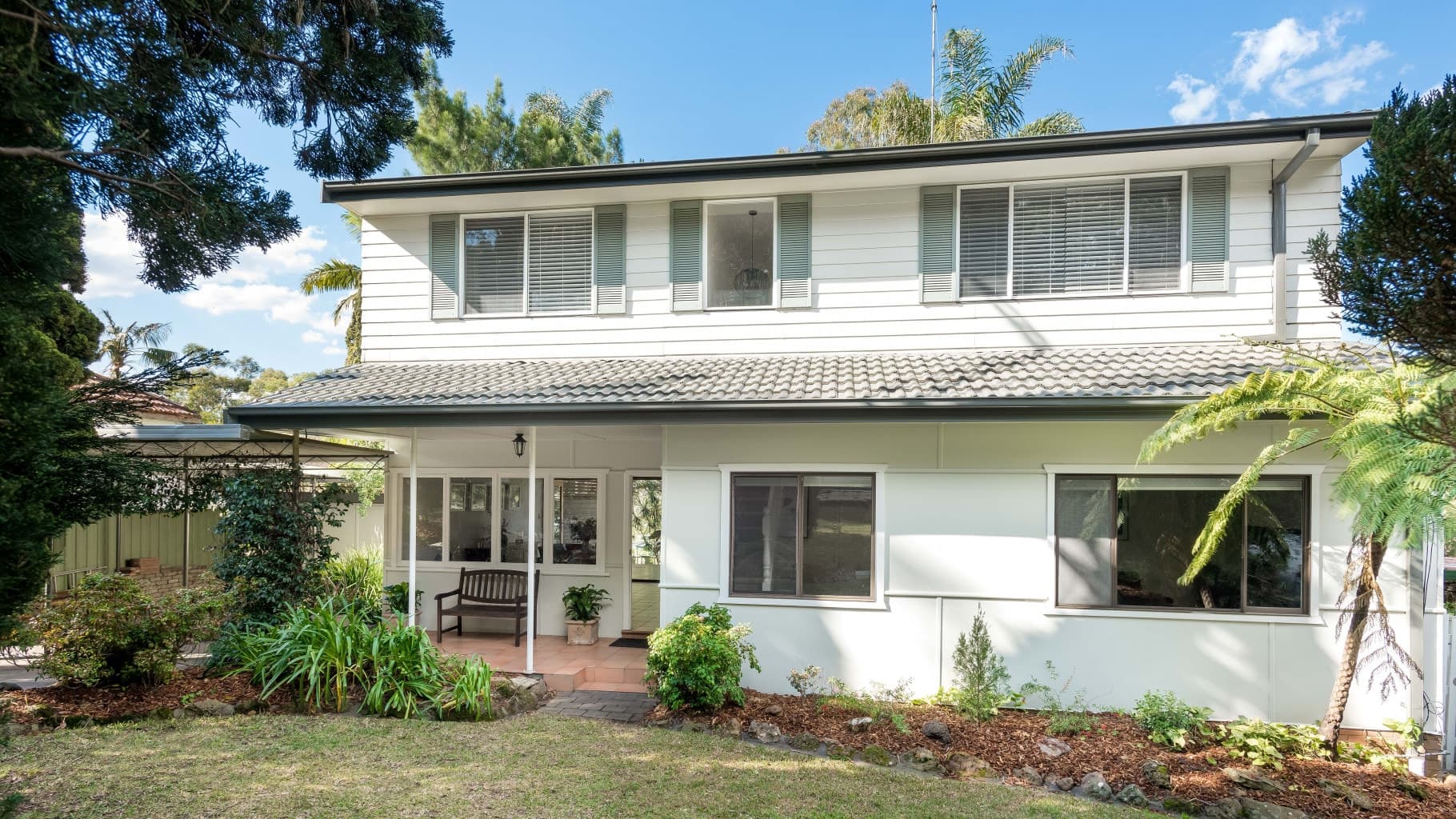 20 Tenth Avenue, Oyster Bay - Image 1
