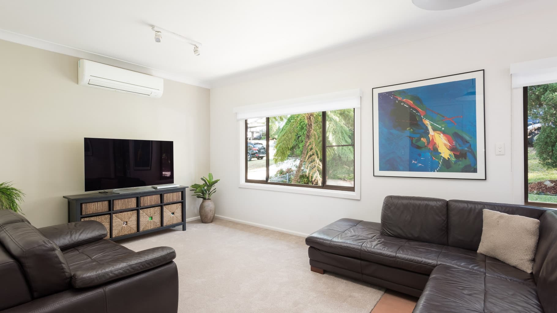 20 Tenth Avenue, Oyster Bay - Thumbnail 2