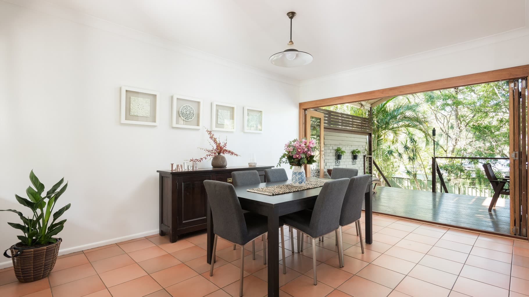 20 Tenth Avenue, Oyster Bay - Thumbnail 3