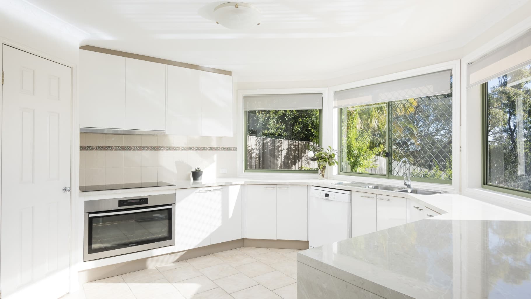 21 Yarra Vista Court, Yarrawarrah - Thumbnail 3