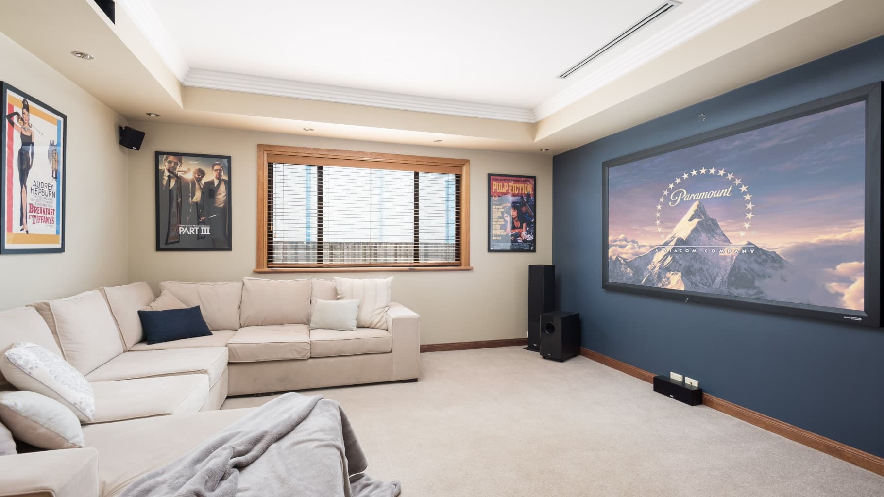 28 Carvers  Road, Oyster Bay - Thumbnail 3