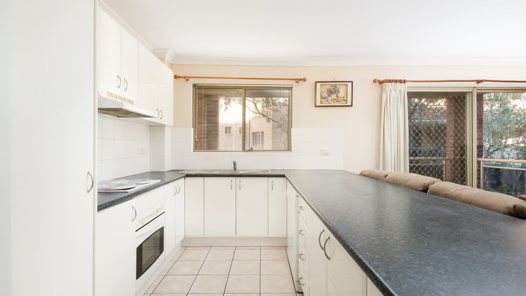 10/6-10 Gray Street, Sutherland - Thumbnail 2