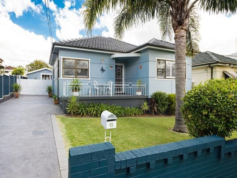 15 Seventh Avenue, Jannali - Image 1