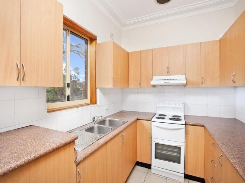 4/2 Oxley Avenue, Jannali - Thumbnail 2