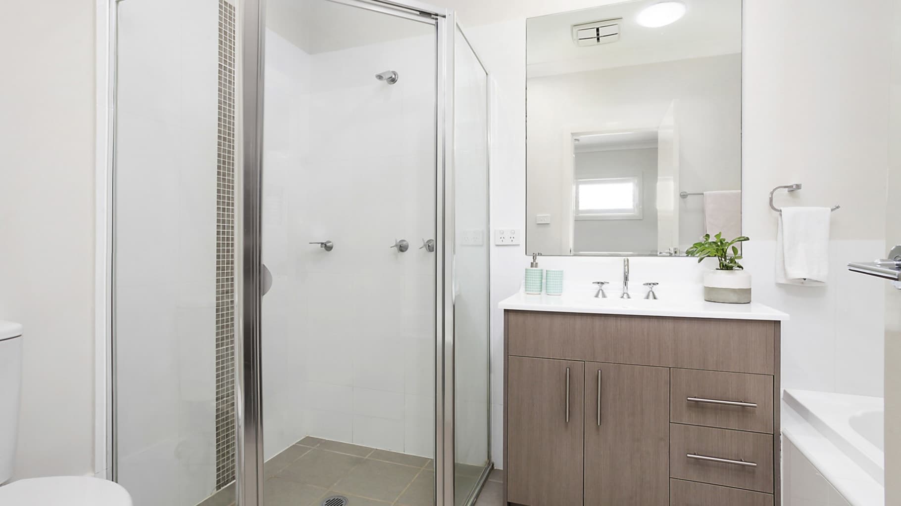 9a Renown Avenue, Miranda - Thumbnail 8