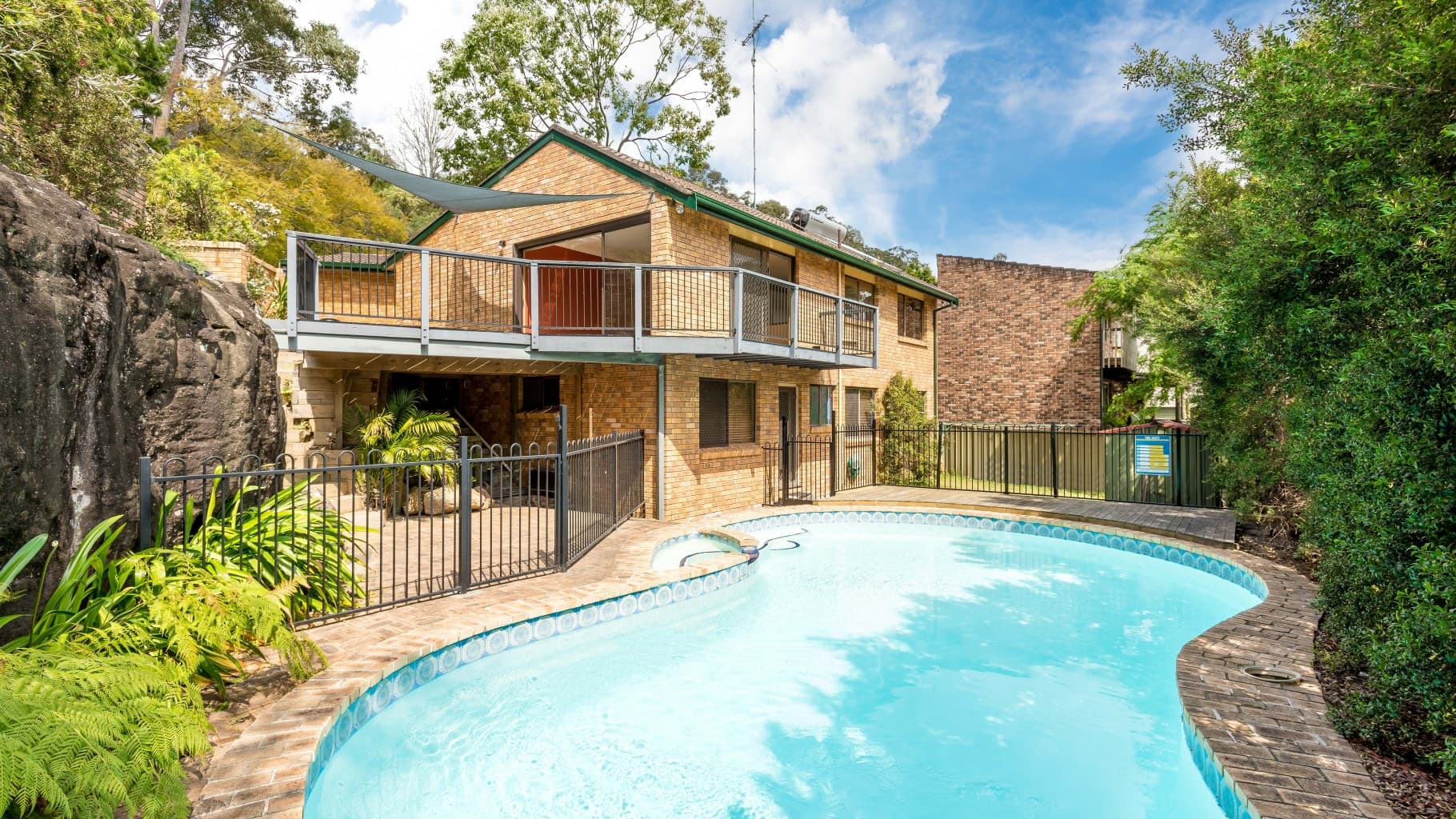 23 Eisenhower Place, Bonnet Bay - Image 1