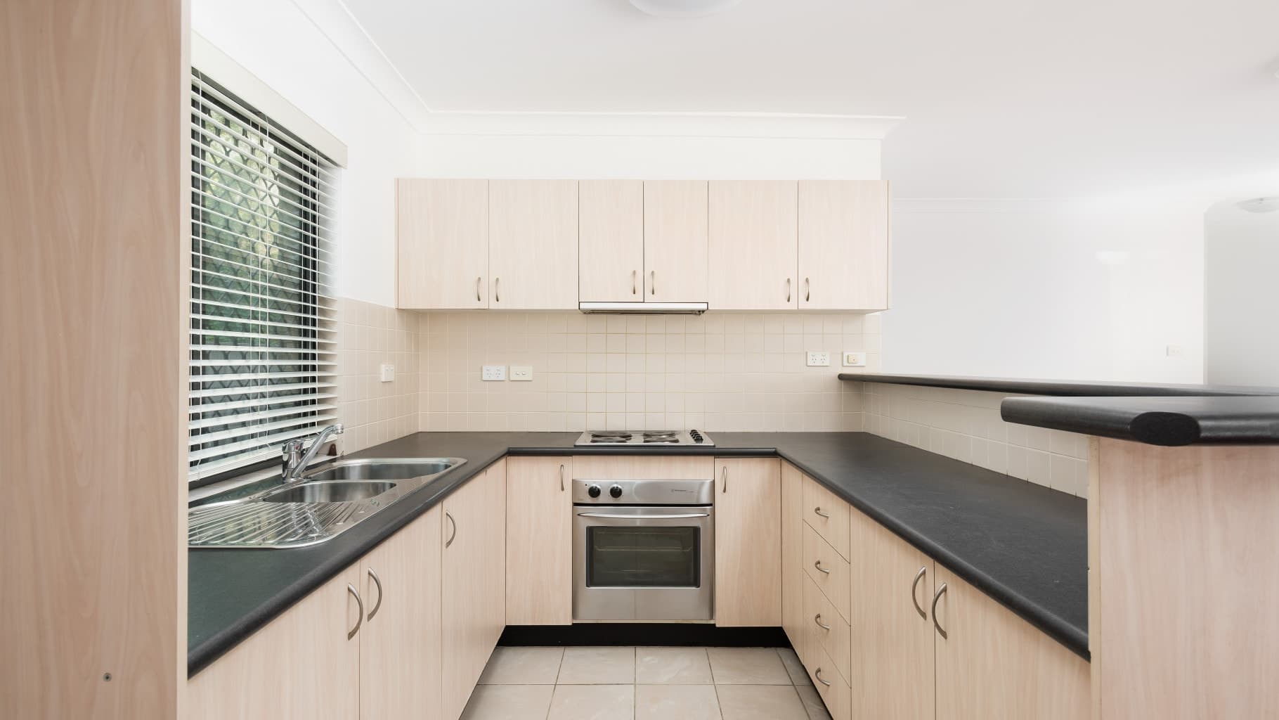 Unit 34/50-56 Merton Street, Sutherland - Thumbnail 3