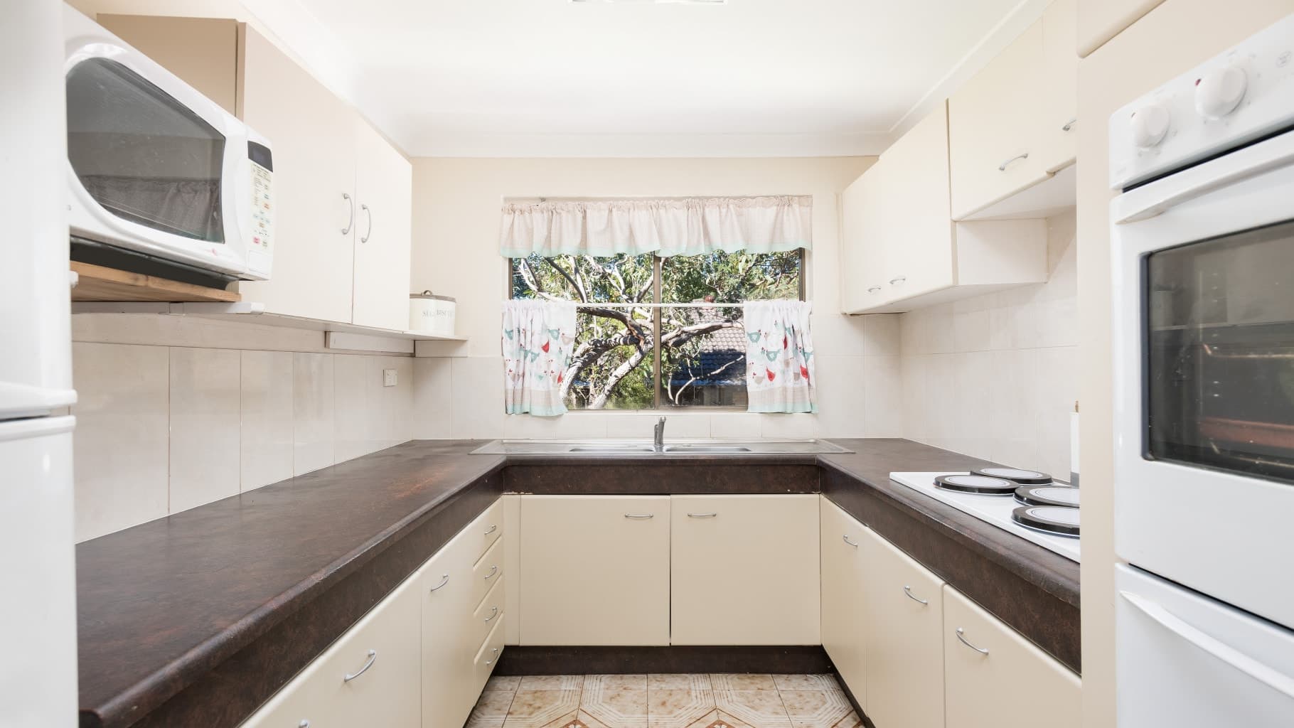 20/8-12 Railway Crescent, Jannali - Thumbnail 3