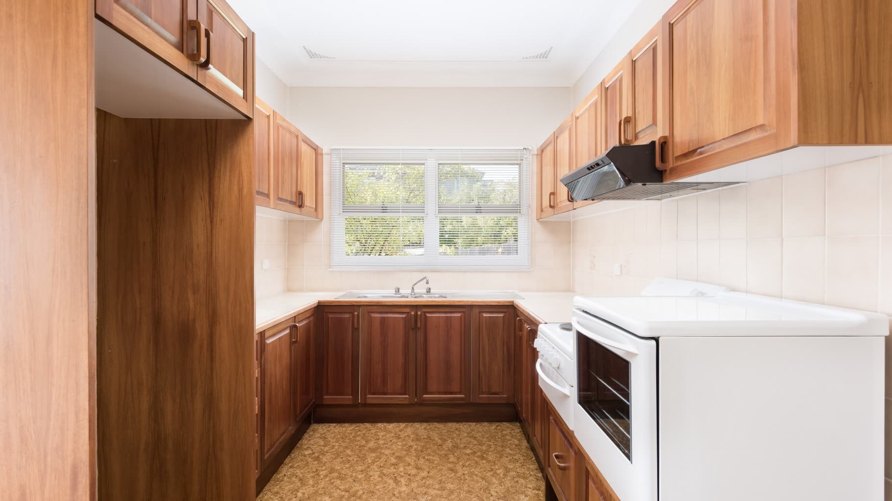 22 Fourth Avenue, Loftus - Thumbnail 4