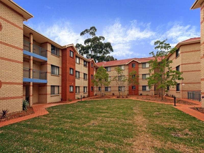 33/42 Merton Street, Sutherland - Image 1