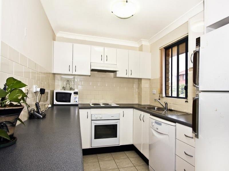 33/42 Merton Street, Sutherland - Thumbnail 2