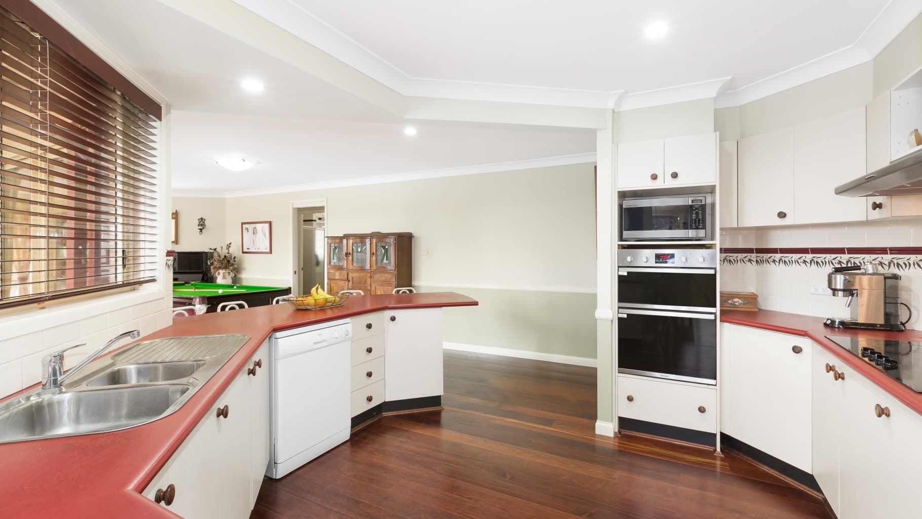 1 Coreen Avenue, Loftus - Thumbnail 4