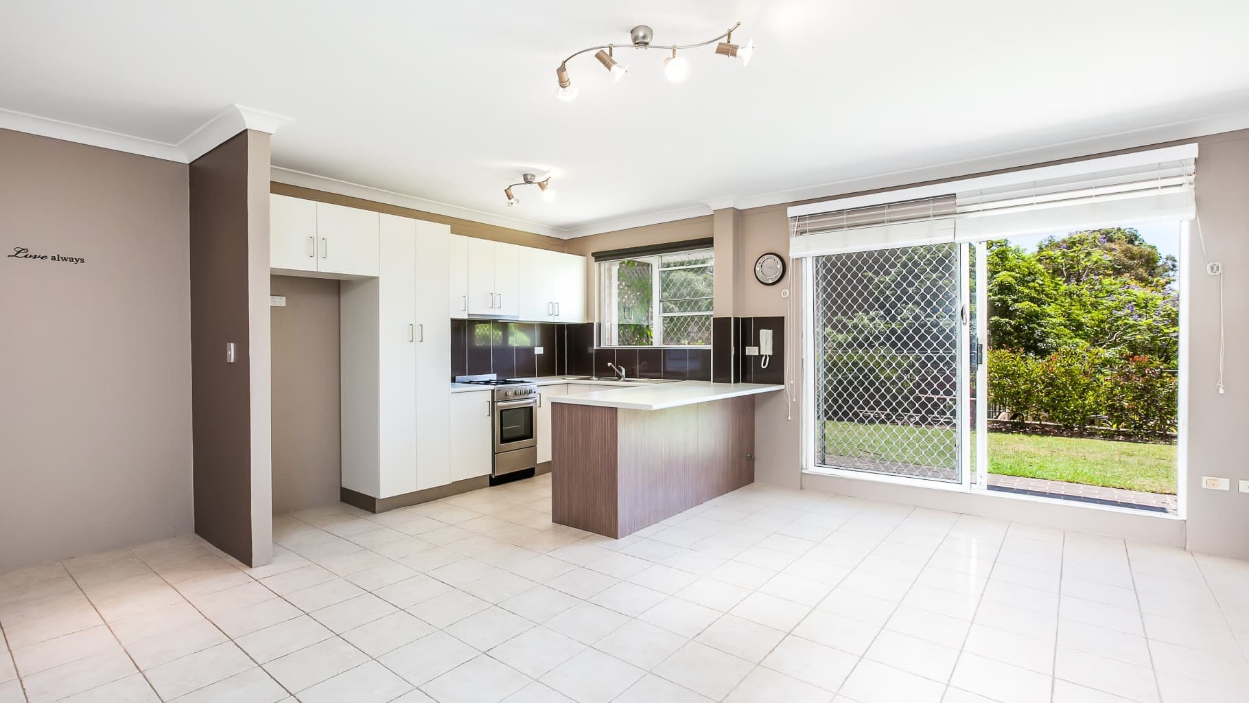 29/67-71 Flora  Street, Kirrawee - Image 1