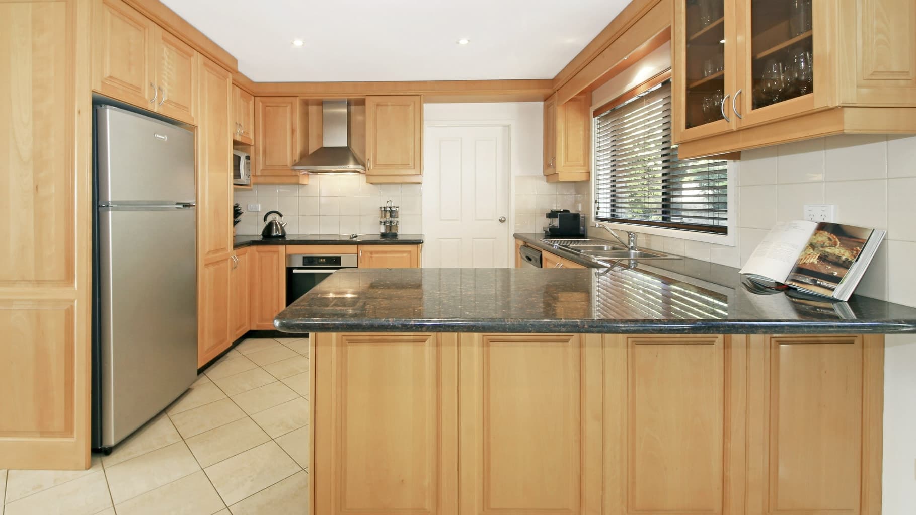 9 Kimberley Place, Gymea Bay - Thumbnail 3