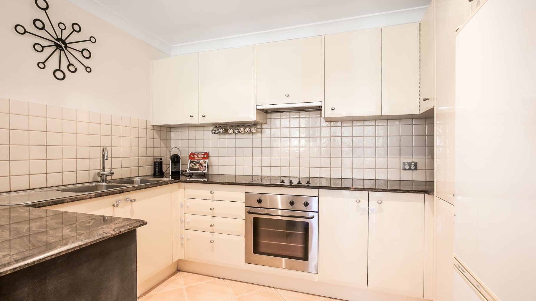 2/36 Wandella Road, Miranda - Thumbnail 3