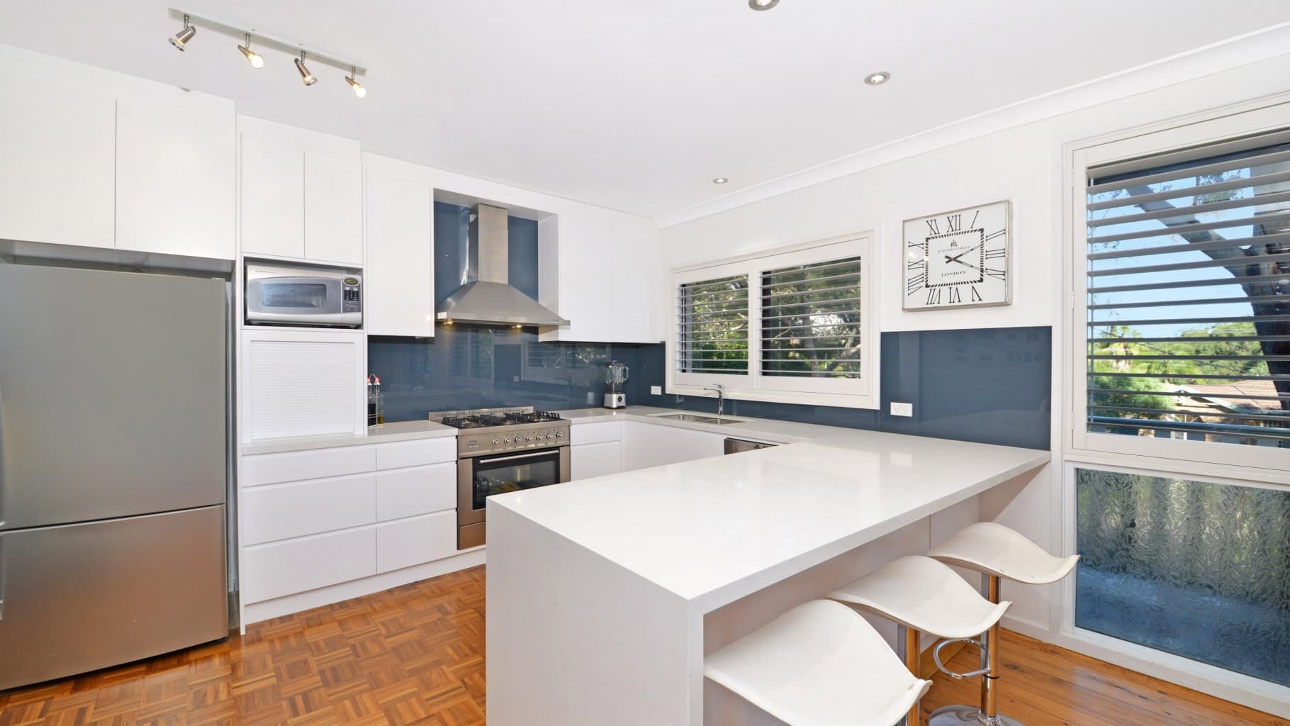 24 Darryl  Place, Gymea Bay - Thumbnail 3