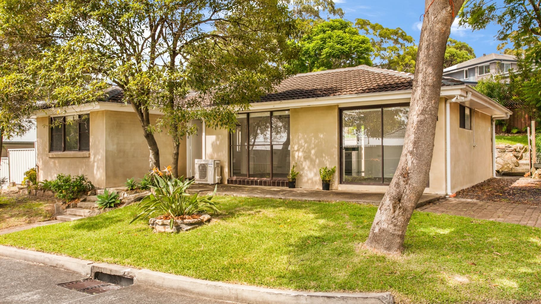 61 Carina  Road, Oyster Bay - Image 1
