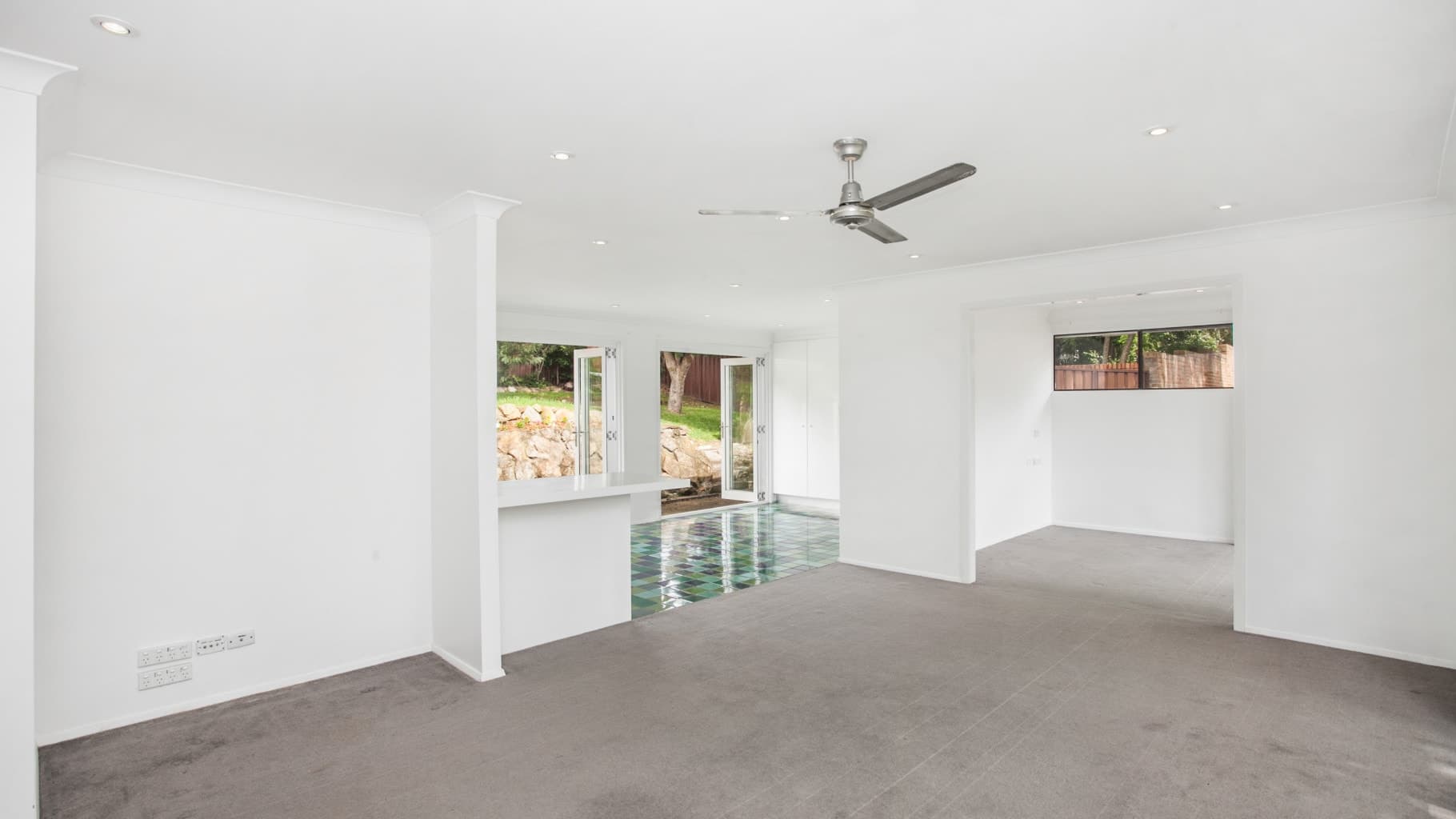61 Carina  Road, Oyster Bay - Thumbnail 2