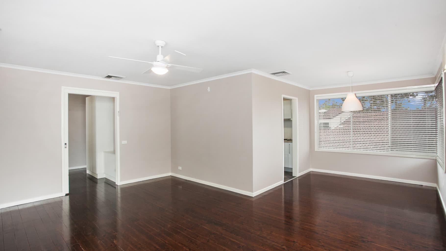 55 Tudar  Road, Bonnet Bay - Thumbnail 3