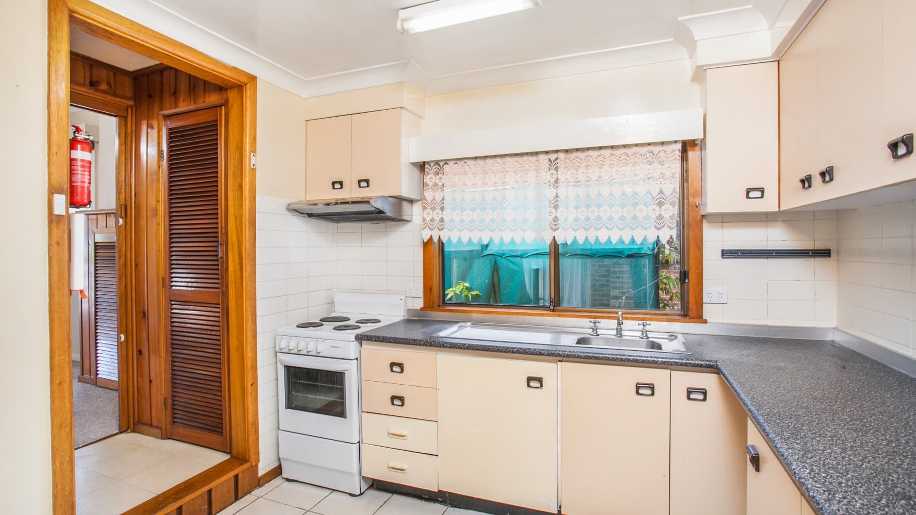 3 Roberts Street, Jannali - Thumbnail 2