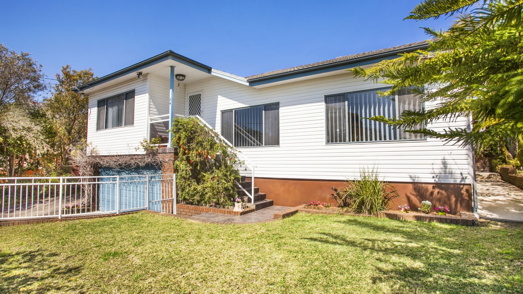 24 Fourth Avenue, Loftus - Image 1