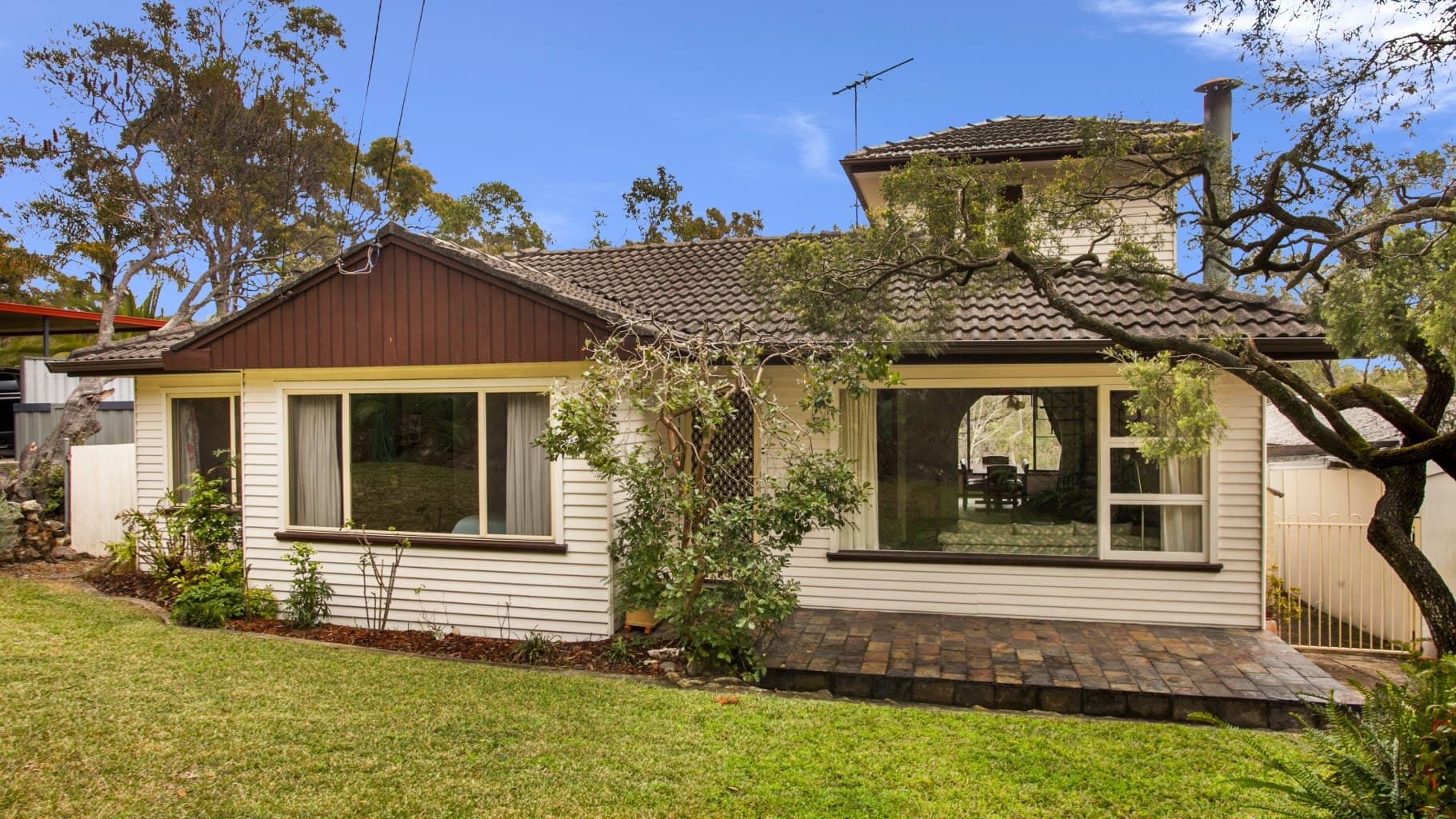 9 Mountain Street, Engadine - Image 1