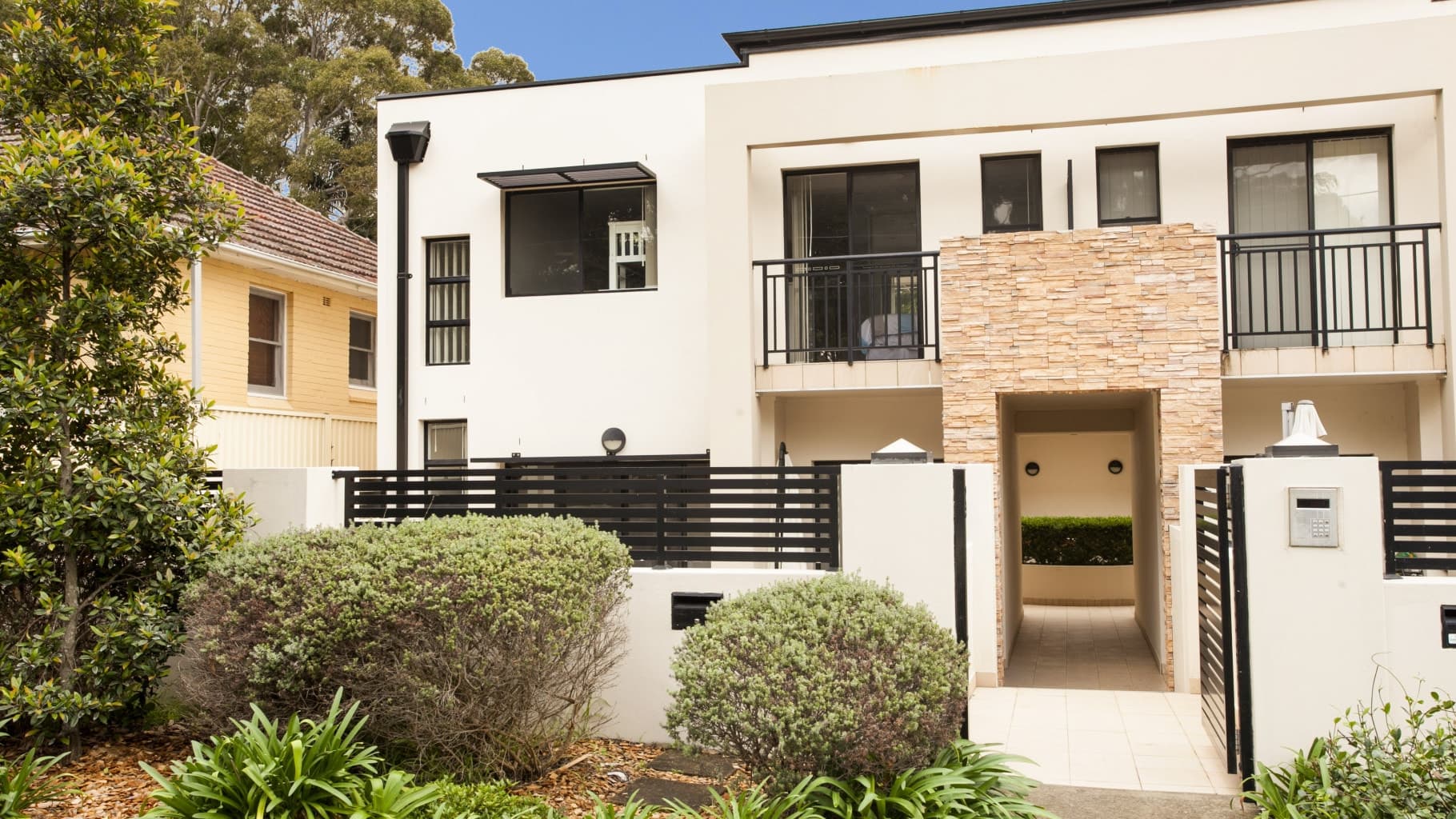 1/8-12 Taylor Close, Miranda - Image 1