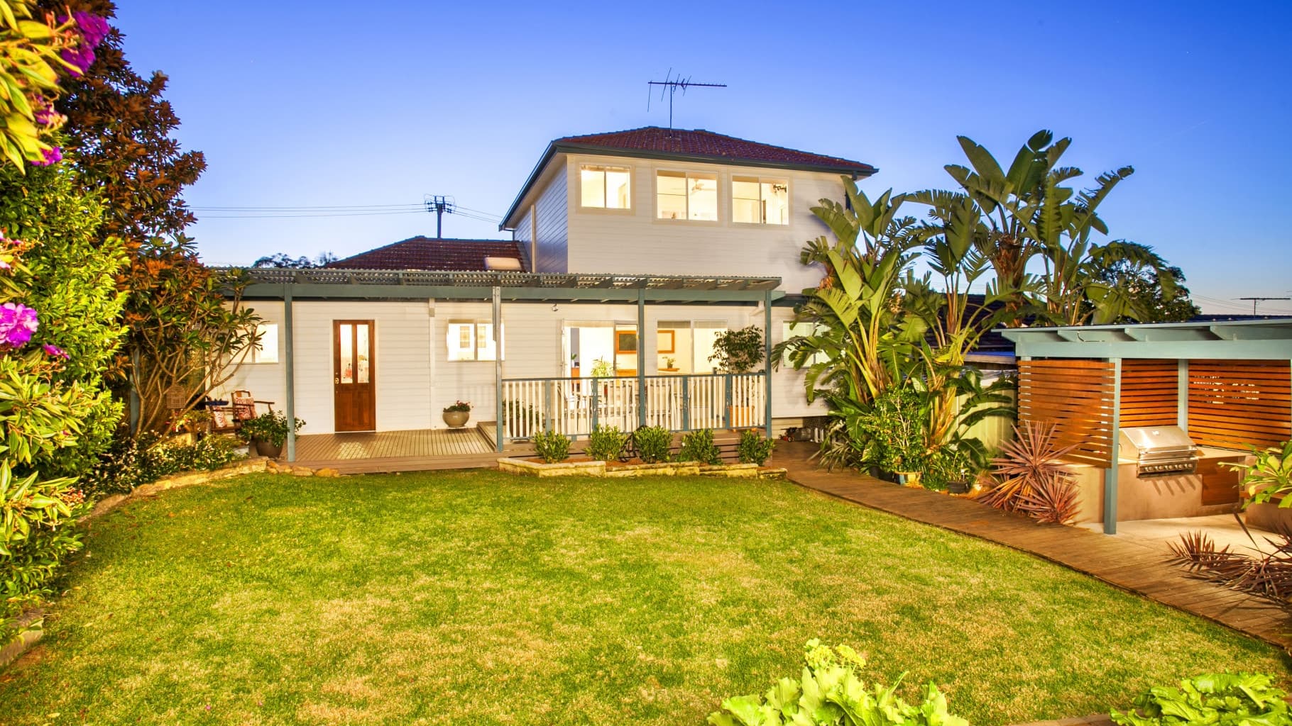 16 Baringa Road, Engadine - Image 1