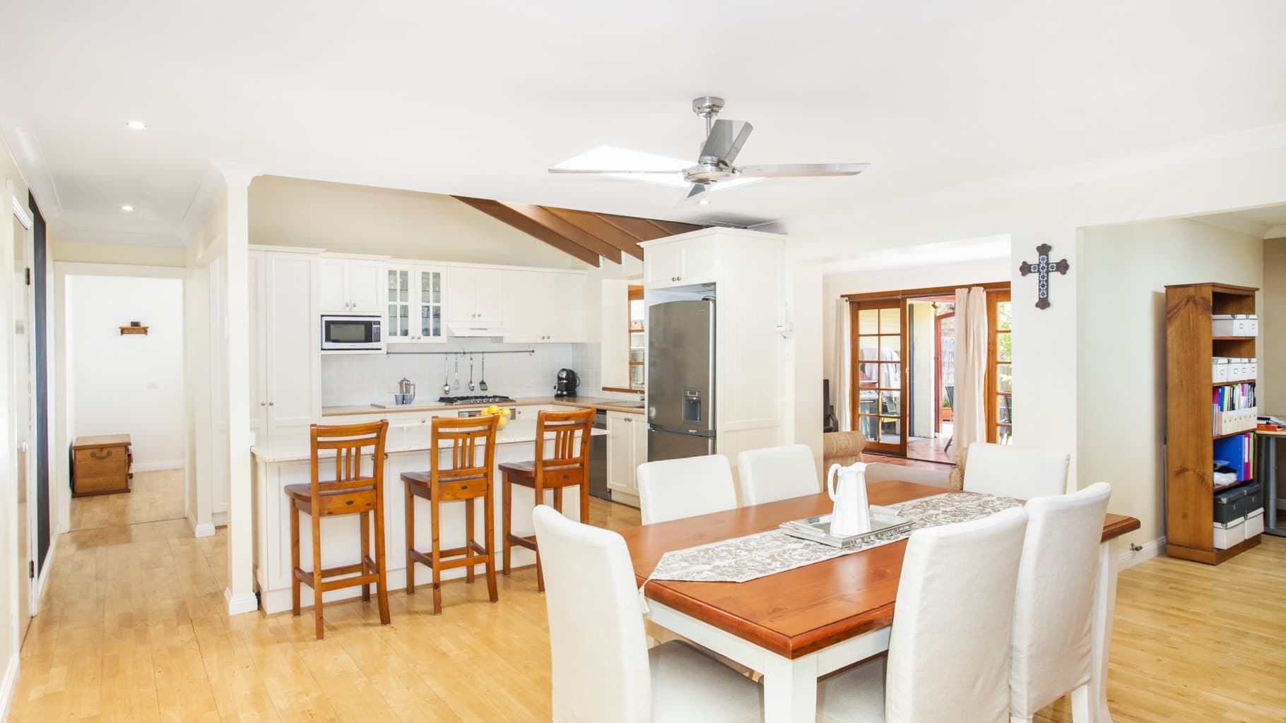 10 Mckinley Avenue, Bonnet Bay - Thumbnail 3