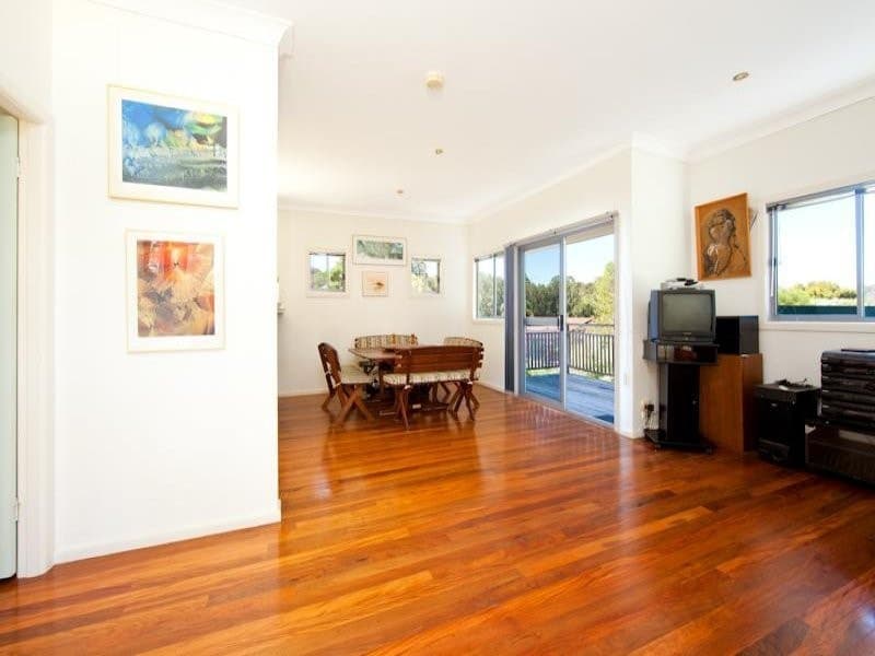 48 Como Road, Oyster Bay - Thumbnail 3