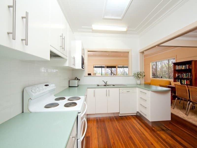 28 Eighth Avenue, Jannali - Thumbnail 2