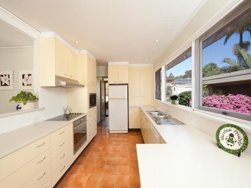 8 Glencoe Street, Sutherland - Thumbnail 4