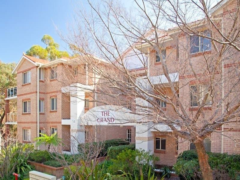 8/50 The Grand Parade, Sutherland - Image 1