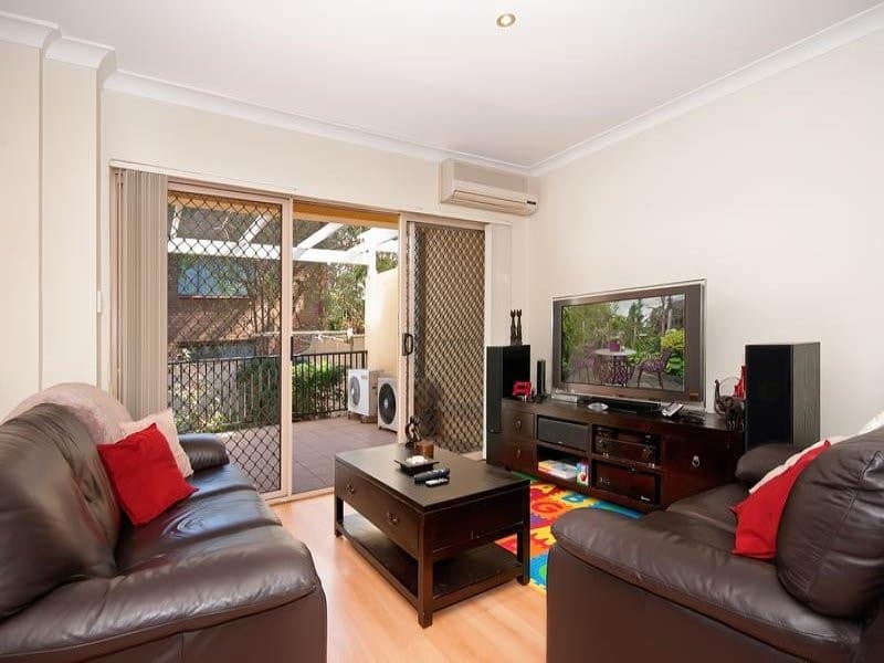 16/7-13 Taylor Close, Miranda - Thumbnail 2