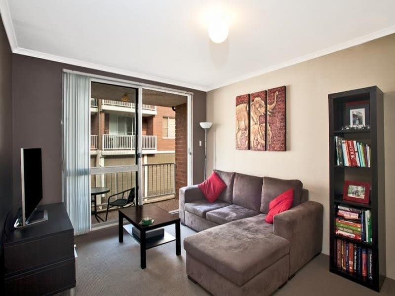 33/54 Glencoe Street, Sutherland - Thumbnail 2