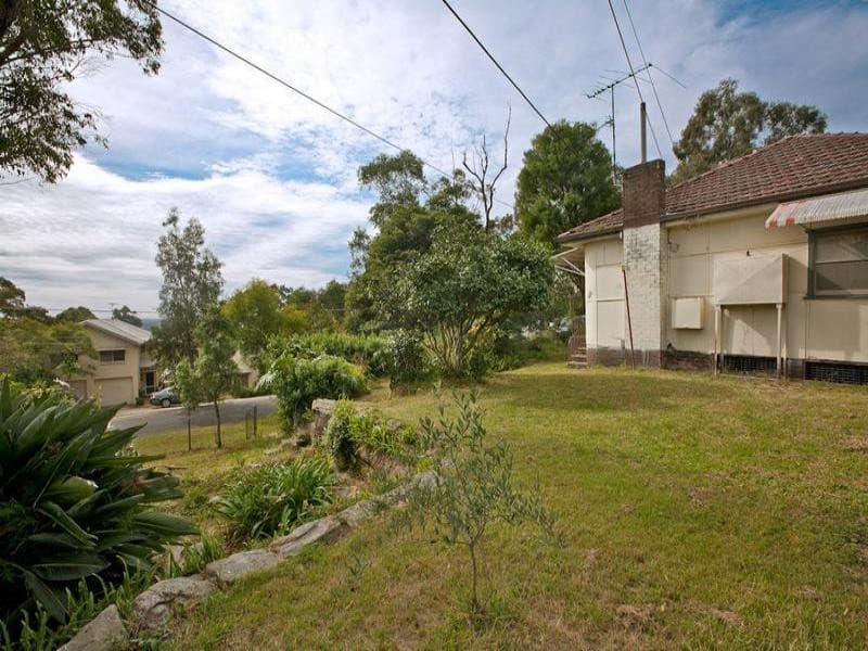 18 Wollun Street, Como - Image 1