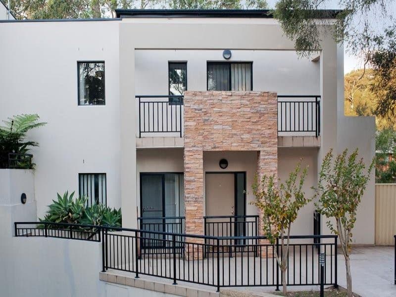 11/8-12 Taylor Close, Miranda - Image 1