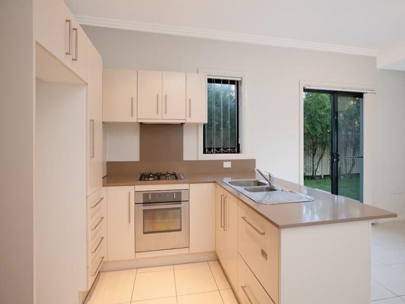 11/8-12 Taylor Close, Miranda - Thumbnail 3