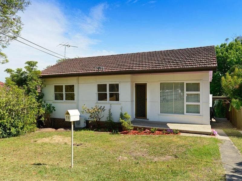 21 Tenth Avenue, Loftus - Image 1