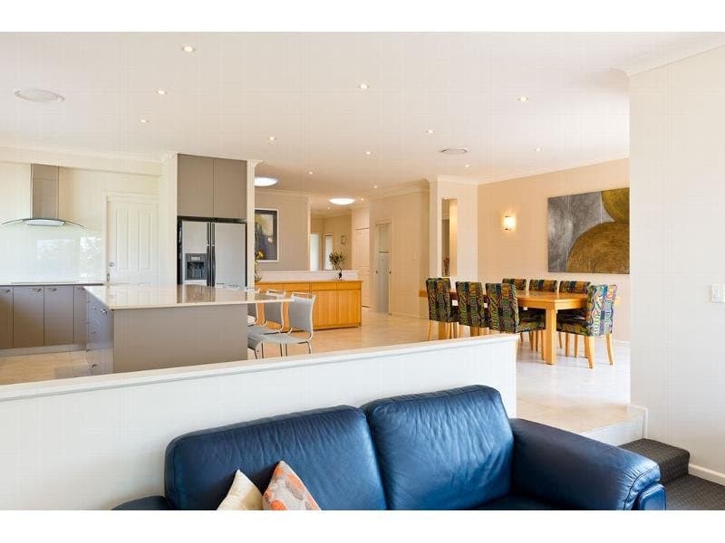 4 Highview Crescent, Oyster Bay - Thumbnail 3