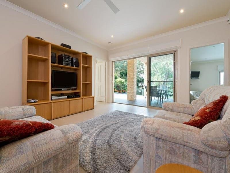 4 Highview Crescent, Oyster Bay - Thumbnail 6