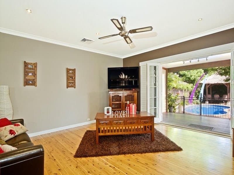 27 Seventh Avenue, Jannali - Thumbnail 2