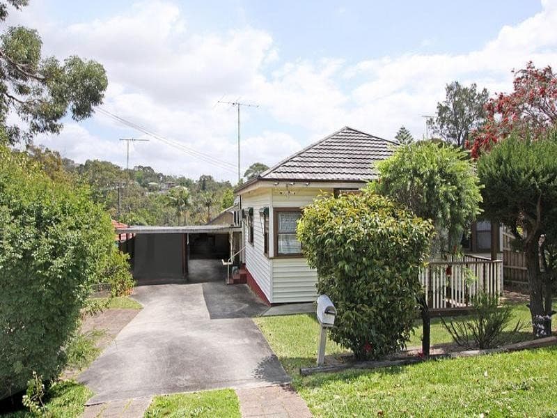 201 Oyster Bay Road, Oyster Bay - Image 1