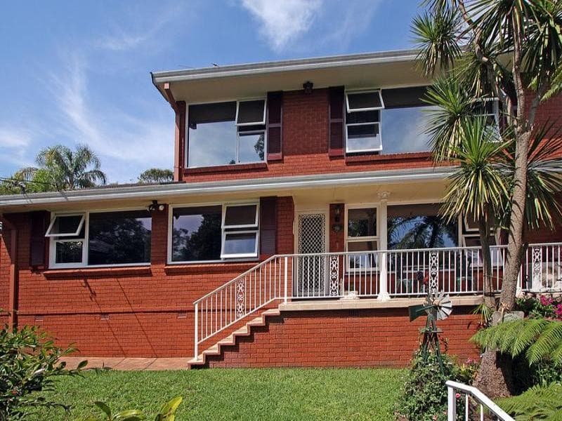 12 Tiranna Place, Oyster Bay - Image 1